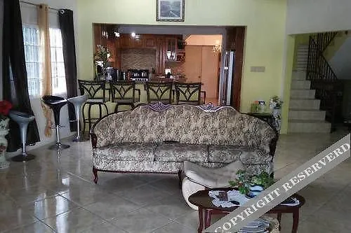 Chateau De La Rose Bed And Breakfast Μοντέγκο Μπέυ 3*,